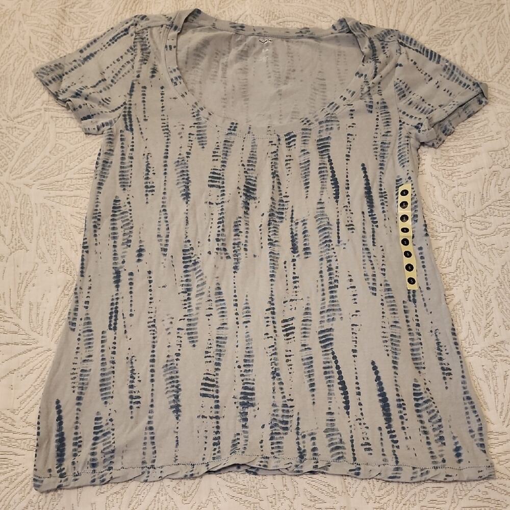 BDG Gray and White Graphic Short Sleeve Tee Size S NWOT